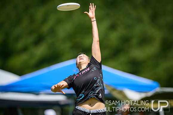 Saturday pool play at USAU D-I College Championships