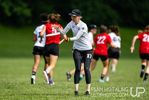 Bristol Women vs FABulous in pool play at World Ultimate Club Championships