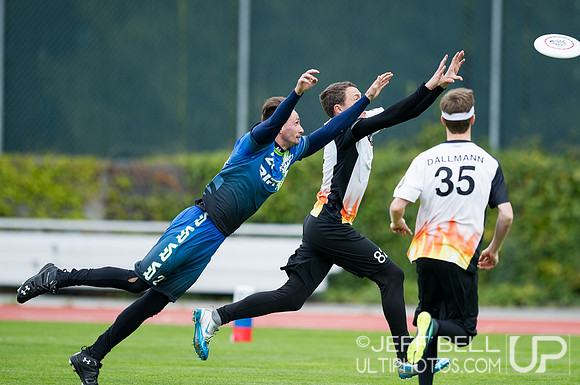 Riptide_Flamethrowers_20140427_135437_JBP00843