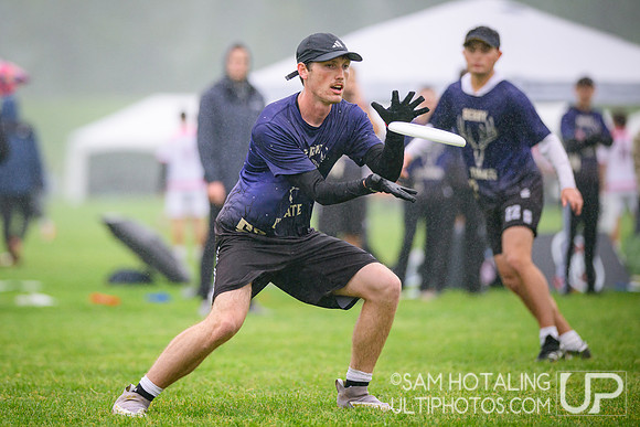 Round I pool play at USAU D-III College Championships