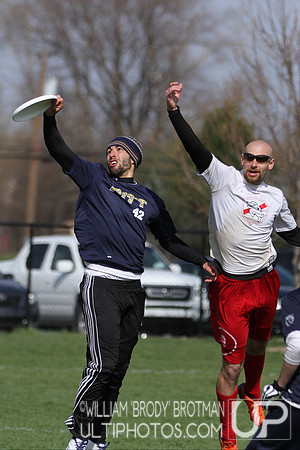 Sunday Action - USA Ultimate 2014 College Division I Ohio Valley Regional Tournament