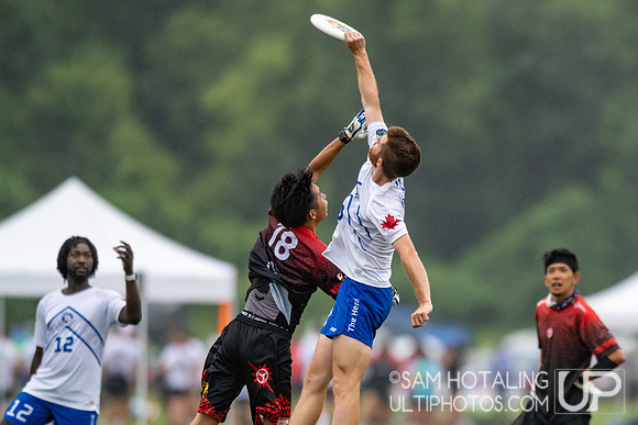 GOAT vs Nomadic Tribe in pool play at World Ultimate Club Championships