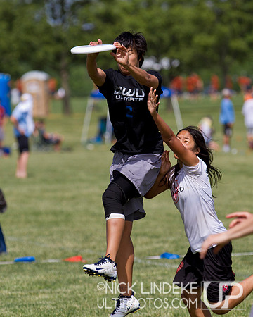 2014 USAU D-I College Champs Saturday Action