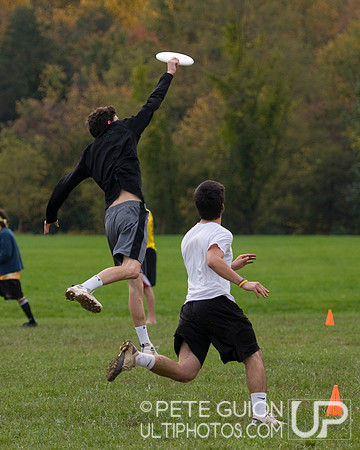 Round 3 Pool Play action from Patriot Games 2011.