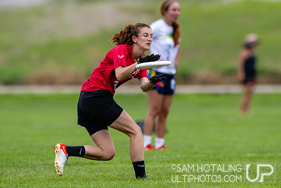 Pop Ultimate vs Spanglish in pool play at World Ultimate Club Championships