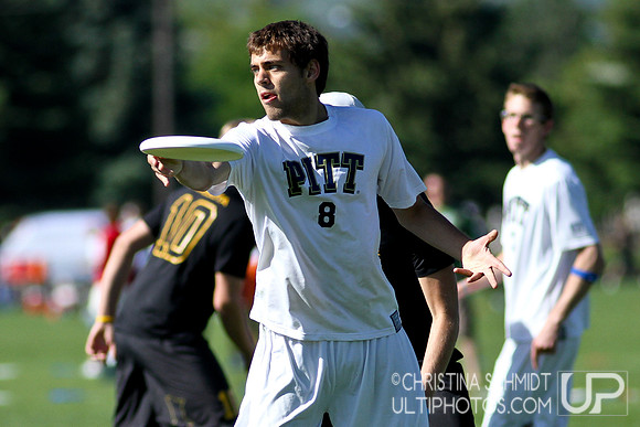2012 USAU D-I College Championships Sunday Qtrs Action