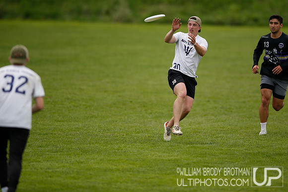 Day 1 of USA Ultimate 2022 D-III College Championships
