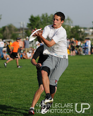 2012 USAU D-I College Championships Saturday Action