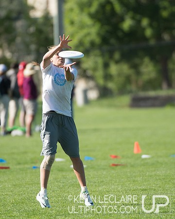 2012 USAU D-I College Championships Sunday Action