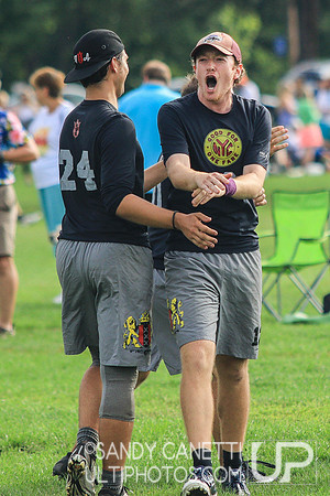 Saturday Action - 2016 USAU Northeast Regionals