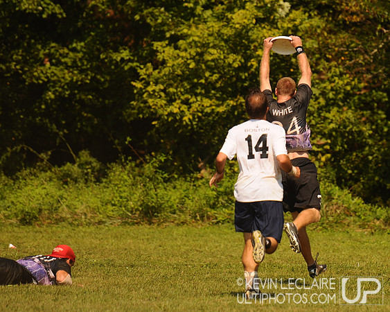 Sunday Elite Open Playoff action -- Chesapeake Open 2010