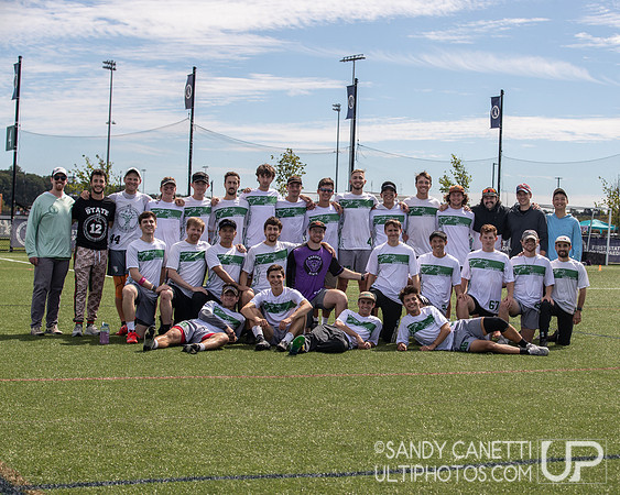 Garden State Ultimate Team Photo - 2022 Mid-Atlantic Regionals Saturday Action