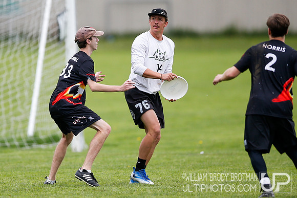 Day 1 of USA Ultimate 2022 D-III College Championships