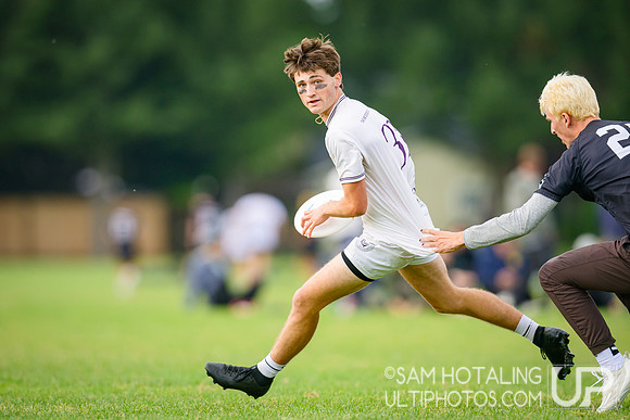Pool play at USAU D-I College Championships