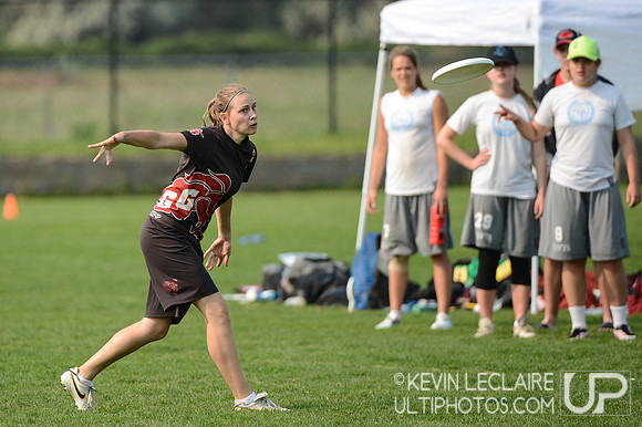 2012 USAU D-I College Championships Saturday Action
