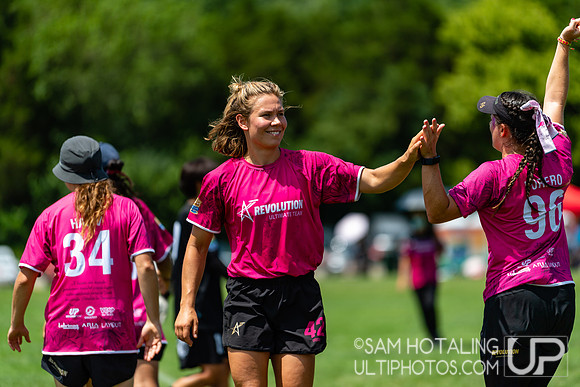 TOKYO Mavericks vs Revolution in quarterfinals at World Ultimate Club Championships