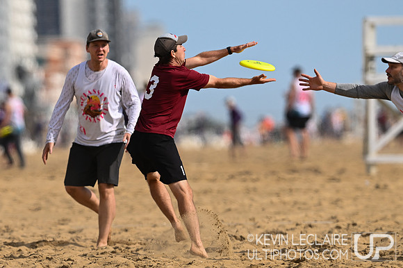 Sunday Action - 2025 Beach Championships