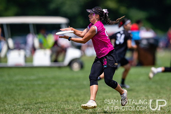 TOKYO Mavericks vs Revolution in quarterfinals at World Ultimate Club Championships