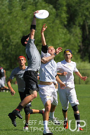 Sunday Open Quarter-Final action from 2012 College Nationals