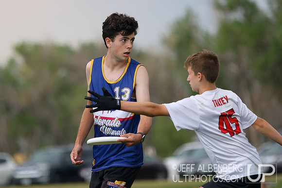 Pool play at USAU Youth Club Championships
