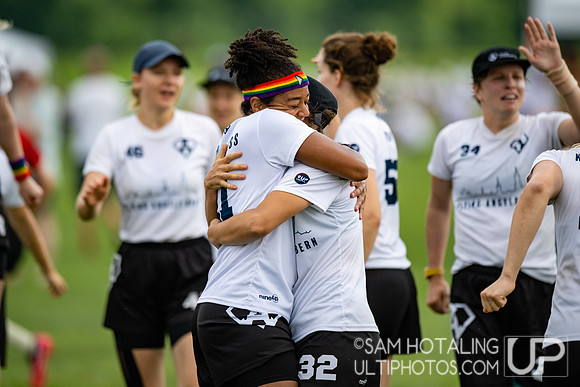 Bristol Women vs FABulous in pool play at World Ultimate Club Championships