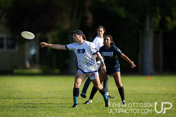 Saturday full coverage from USAU D-I College Championships, UC Santa Cruz vs UC Davis