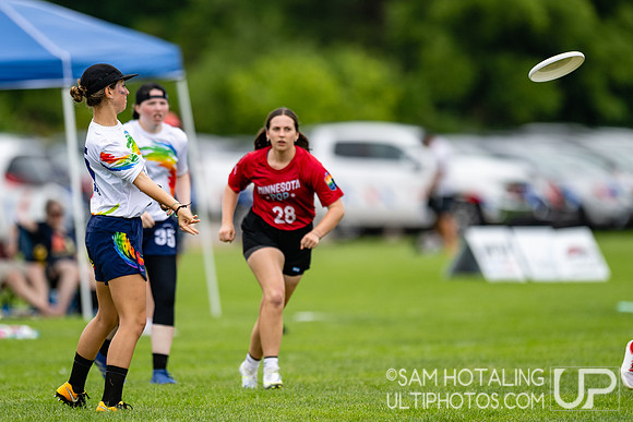 Pop Ultimate vs Spanglish in pool play at World Ultimate Club Championships