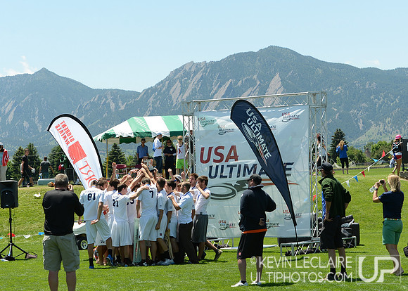 2012 USAU D-I College Championships Sunday Action