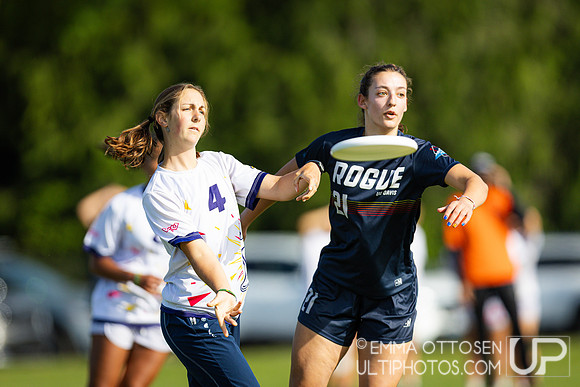 Saturday full coverage from USAU D-I College Championships, UC Santa Cruz vs UC Davis