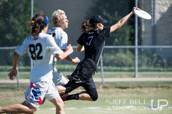 USAU_Nationals_2013_Saturday_20131019_141110_JBP9034