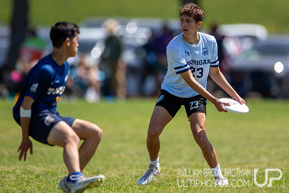 Day 2 of the USA Ultimate D-I College Championships