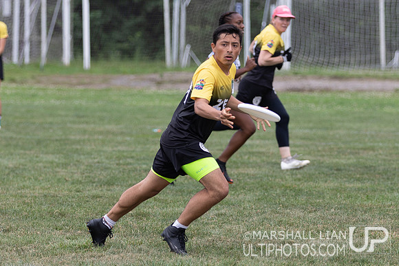 Zen Ultimate Club v Charrúa