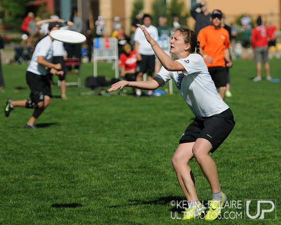 2012 USAU D-I College Championships Sunday Action