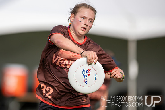 Day 1 of the USA Ultimate D-I College Championships