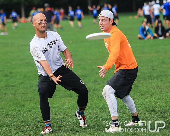 Sunday Action - 2016 USAU Northeast Regionals