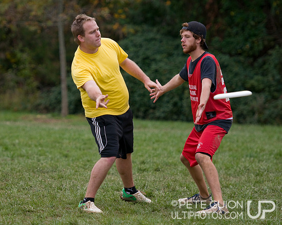 Round 5 Pool Play action from Patriot Games 2011.