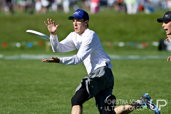 2012 USAU D-I College Championships Sunday Action