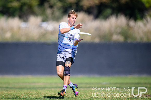 Hybrid vs MOONDOG during Club Championships at Surf Cup Sports Park