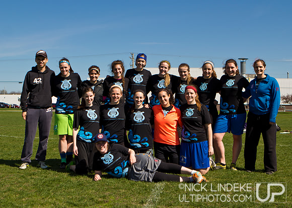 Team Photo - Great Lakes Regionals - USAU 2014 College Series