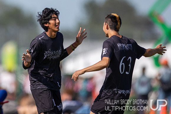 Day 2 of the USA Ultimate D-I College Championships