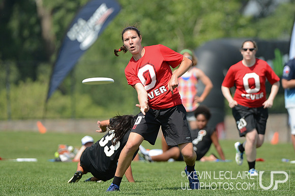 2012 USAU D-I College Championships Saturday Action