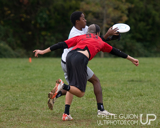 Round 5 Pool Play action from Patriot Games 2011.