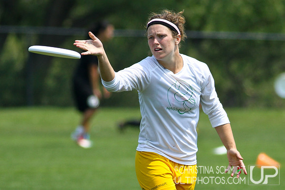 2012 USAU D-I College Championships Saturday Round 2 Action