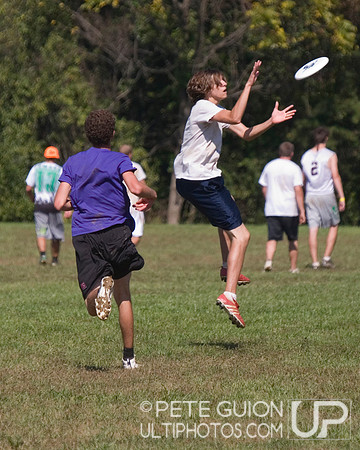 Sunday Round 2 Action -- 2011 Hucks off the Hilltop