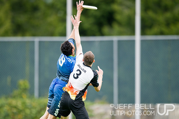 Riptide_Flamethrowers_20140427_151423_JBP01895