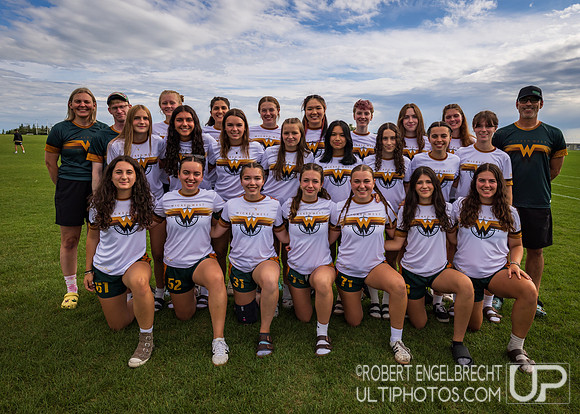 Wicked West - Team Photo . Edmonton, AB: Canadian Ultimate Junio
