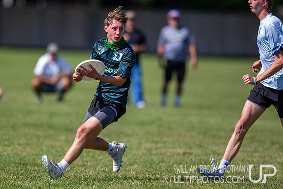 Day 2 of the USA Ultimate D-I College Championships