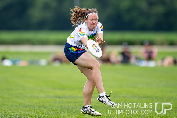 Pop Ultimate vs Spanglish in pool play at World Ultimate Club Championships
