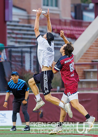Action from Colorado  Summit vs. Seattle Cascades.