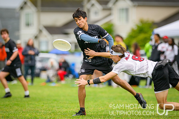 Round II pool play at USAU D-III College Championships